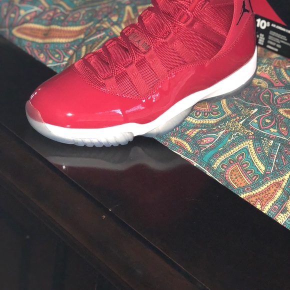 poshmark jordan 11